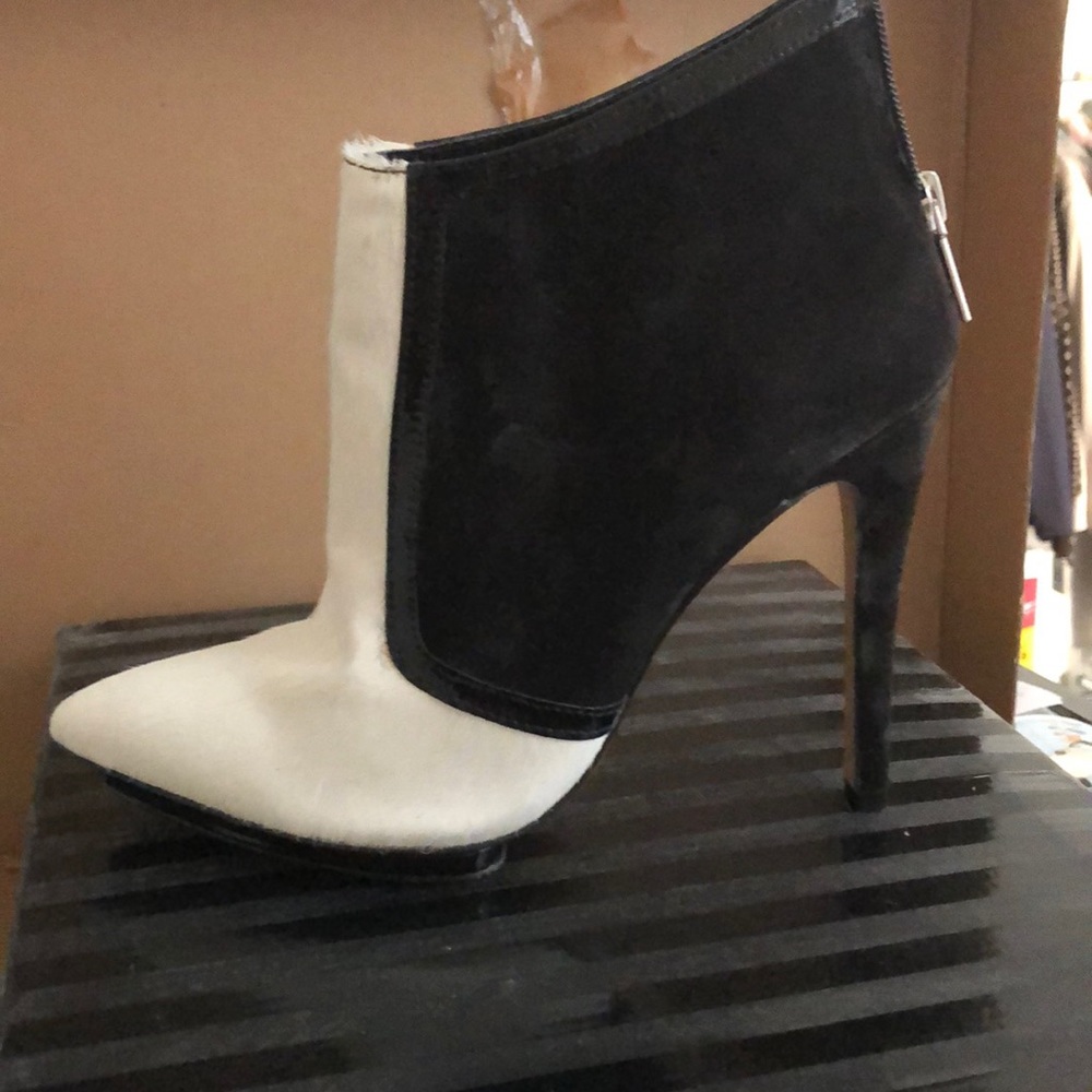 🔥🔥🔥VS 4” shoe boots. BRAND NEW.